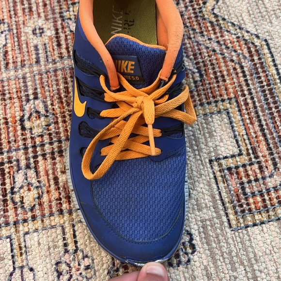 Nike Women’s Running Shoes Size 7 - Picture 7 of 10